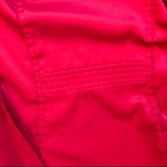 Talbots Ladies Size Large Button Up Long Sleeve Blouse in Christmas Red - Picture 11 of 12